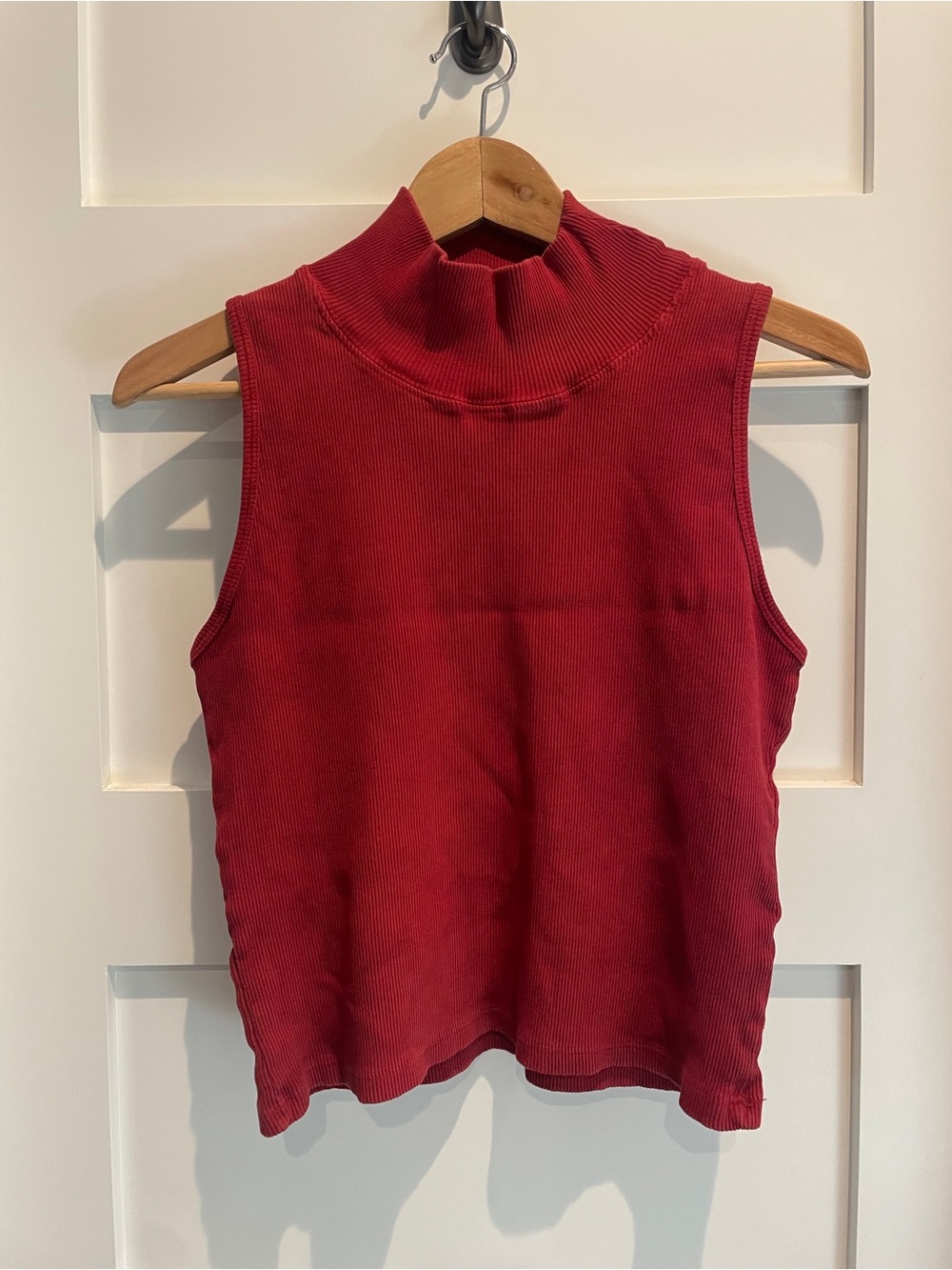 Big Bud Press Sleeveless Mock Neck Crop Top - Red